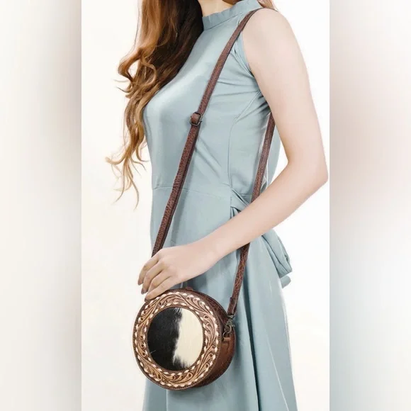 Western Bag Round Cowhide & Tooled Leather Canteen Bag On-hide Circle Bag - Picture 4 of 6